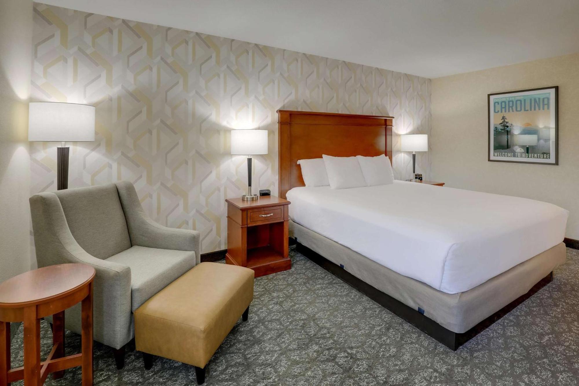 Drury Inn & Suites Charlotte University Place Dış mekan fotoğraf