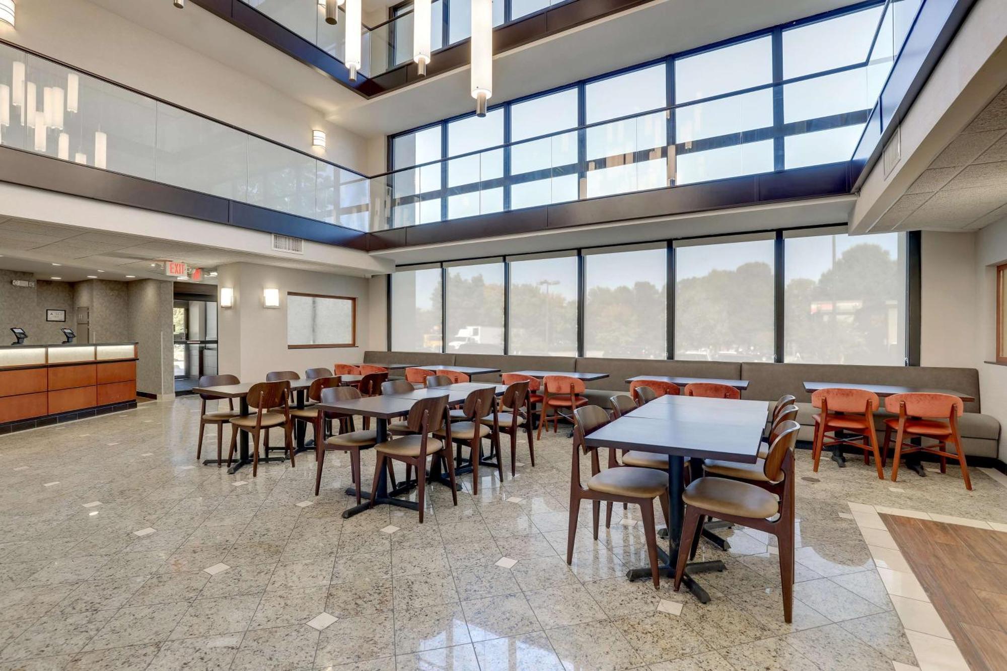 Drury Inn & Suites Charlotte University Place Dış mekan fotoğraf